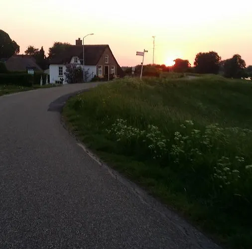 't Hof Kessel Bed & Breakfast 3*