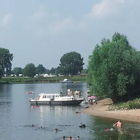 Bed & Breakfast ´t Hof Kessel 3*